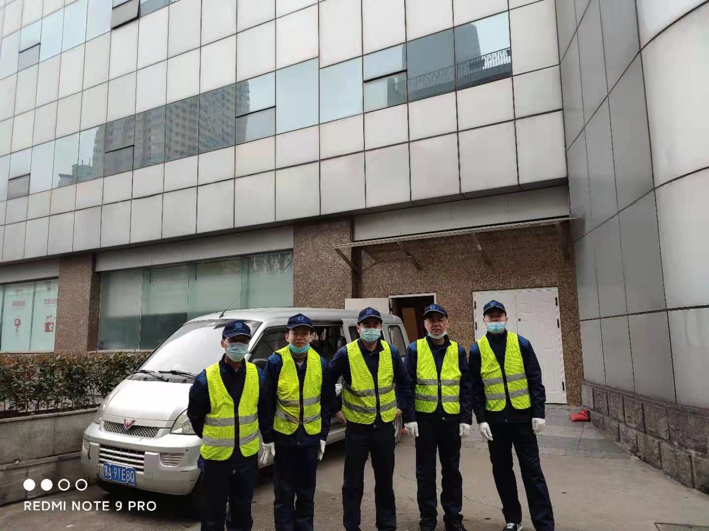 水箱清洗还是要找专业公司！